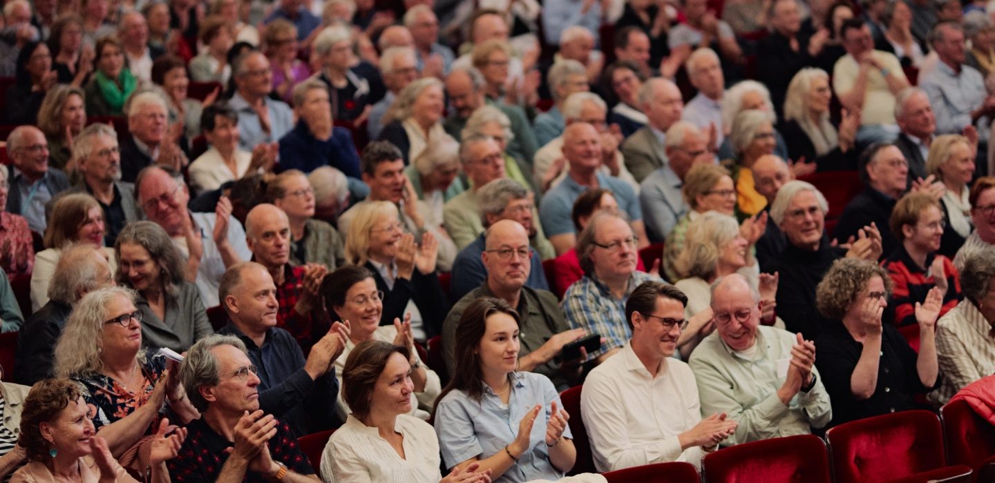 Zaal met Concertvrienden