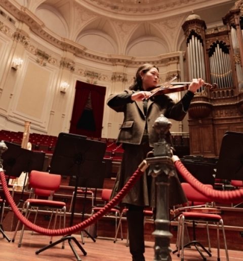 Luistersessie gemma en stoelen sjabl3 milagro elstak