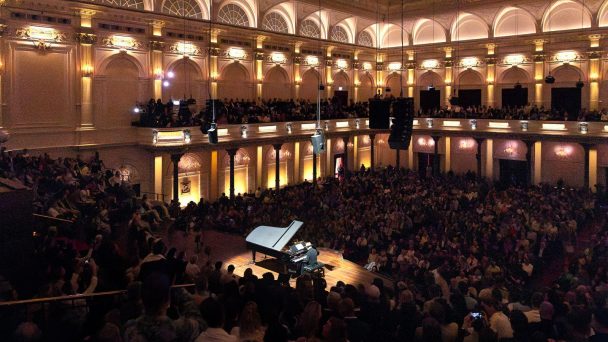 Jpeg optimizer Ludovico Eunaudi Concertgebouw Amsterdam 20260421 Jan Rijk 4 I3 A3865