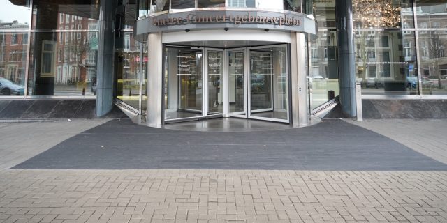 Concertgebouwplein ingang c Awesta Darwesh JPG