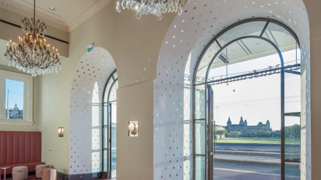 De Museumpleinentree met zicht op het Rijksmuseum © Roos Aldershoff