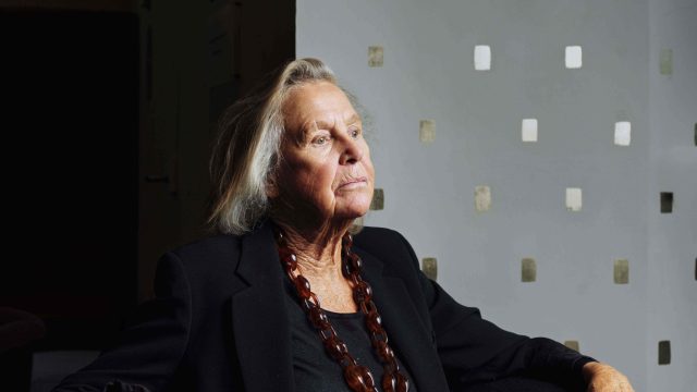 Evelyne Merkx bij de Museumpleinentree © Eduardus Lee