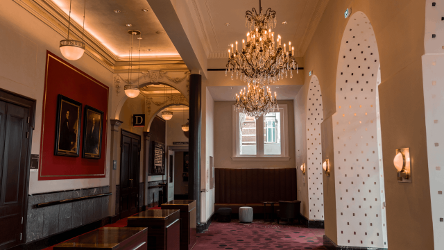 Museumpleinentree © Awesta Darwesh