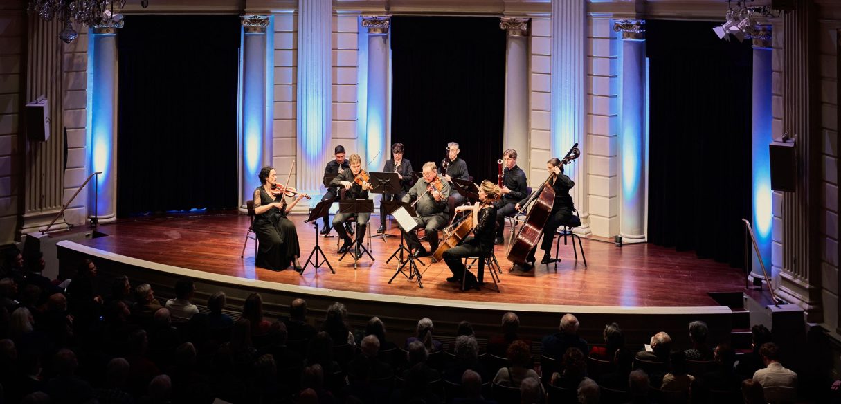 Close-up Concertgebouw Orchestra: From the Old World