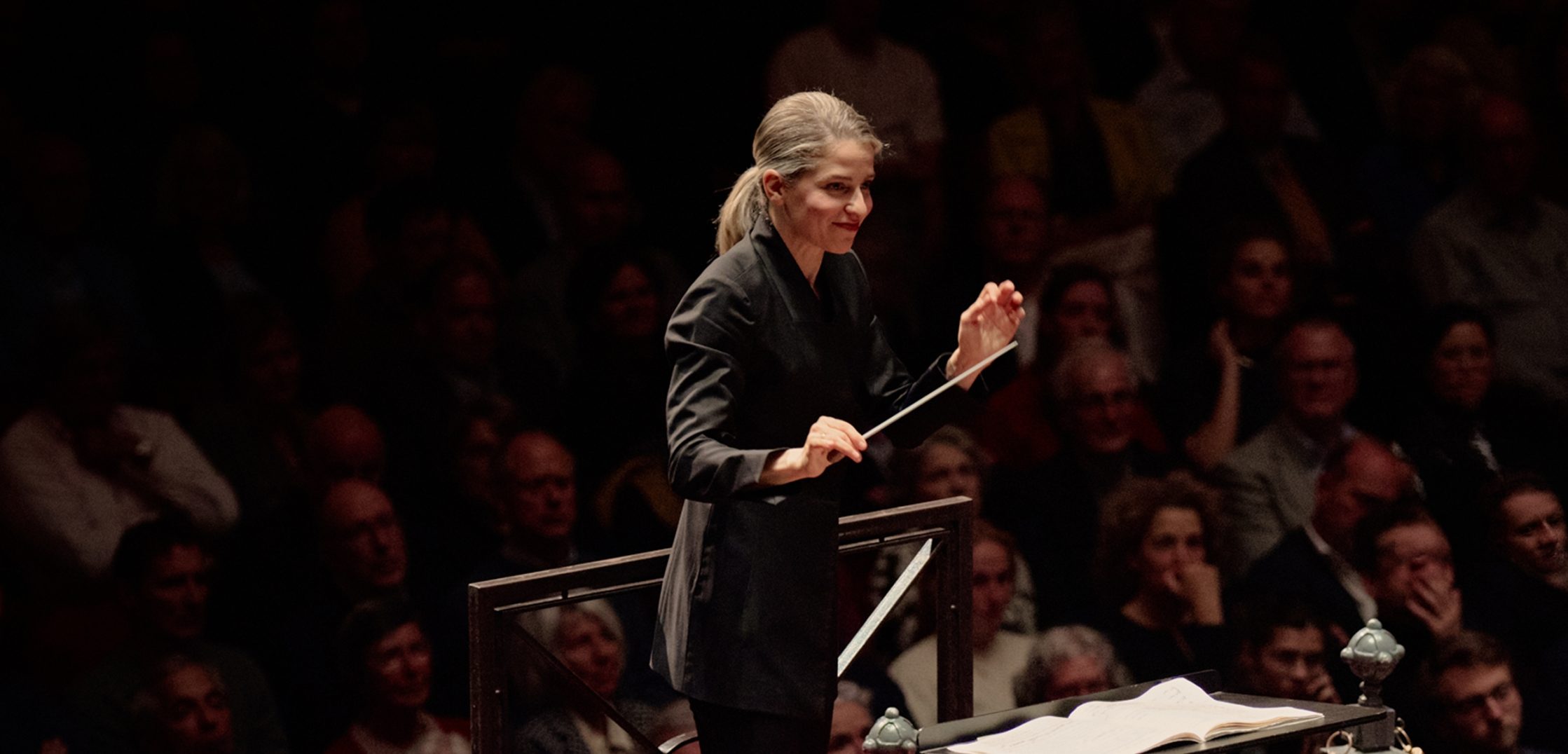 Concertgebouworkest en Karina Canellakis met Sjostakovitsj' Symfonie nr. 5
