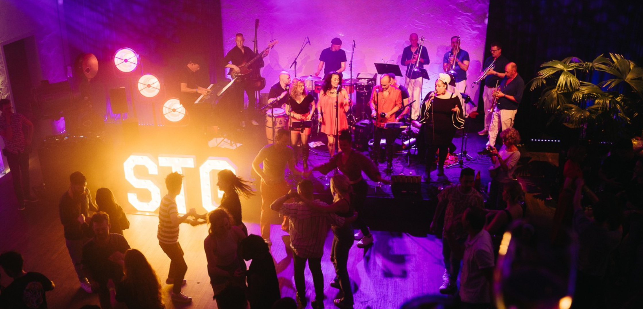 Banner Valentine Special