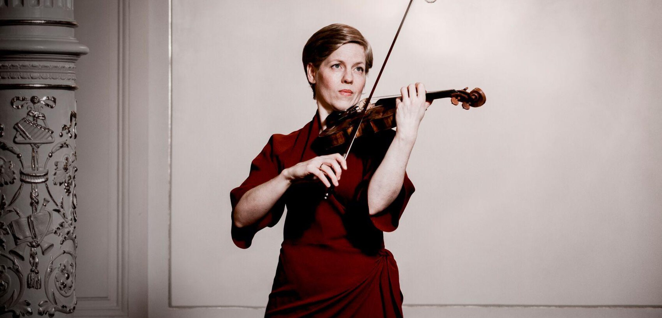 Isabelle Faust plays Dvořák, Philippe Herreweghe conducts