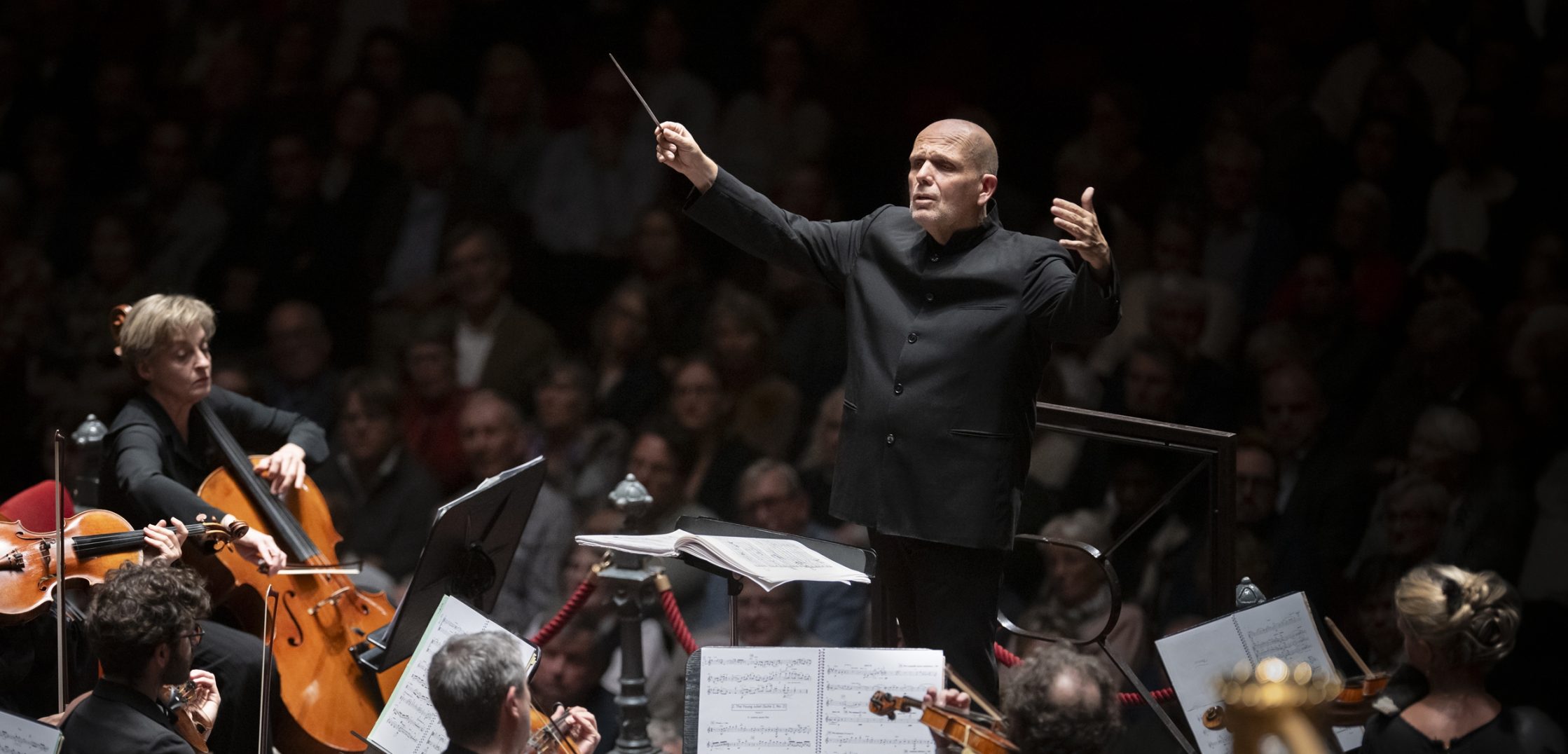 Jaap van Zweden en Gautier Capuçon in Dvořák en Berlioz