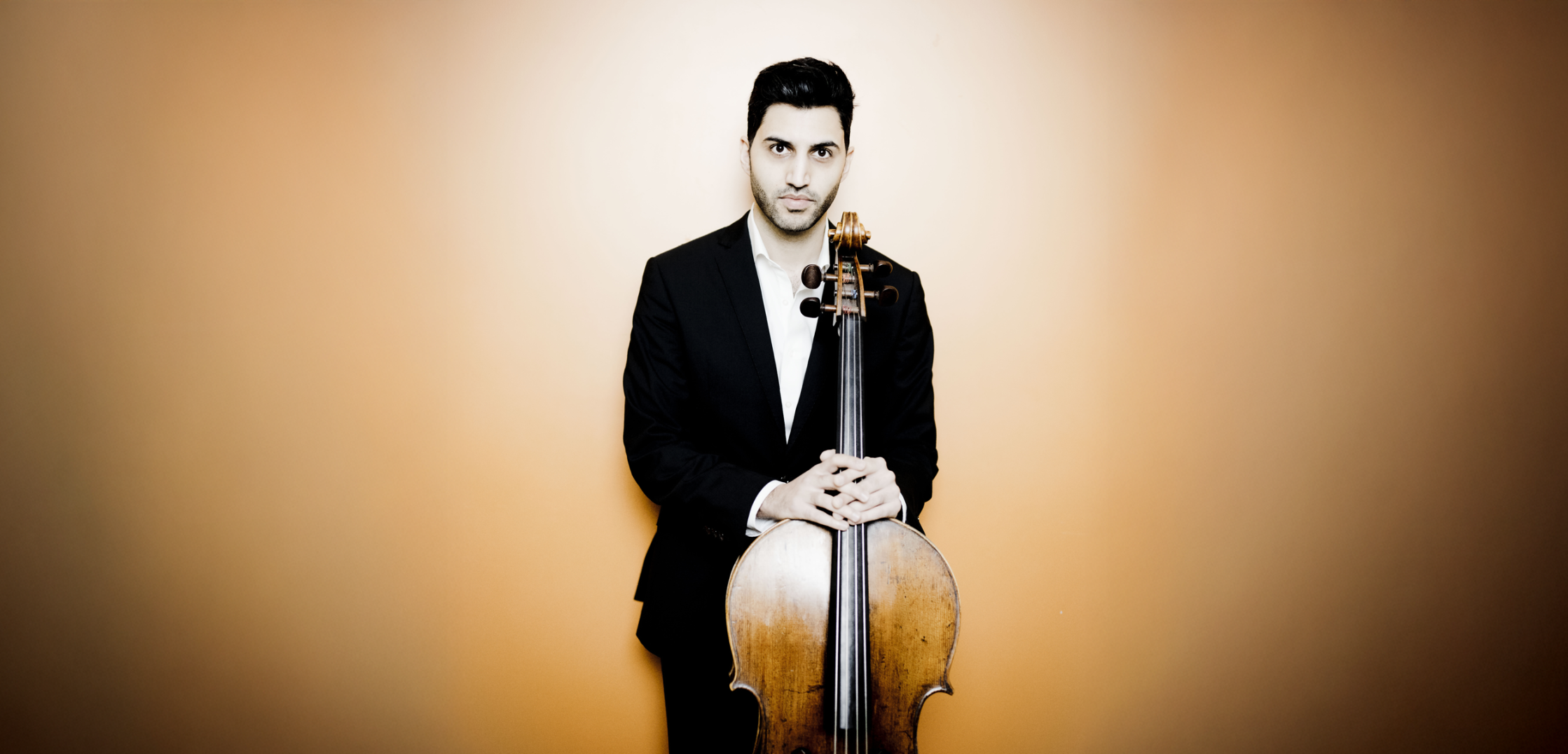 Dvořáks Symfonie nr. 9 en Kian Soltani soleert in Elgar
