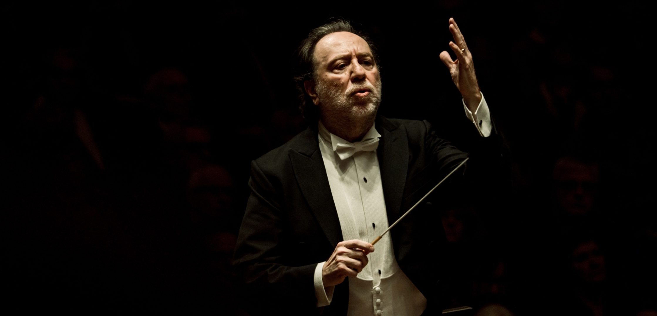 Chailly Riccardo Chailly conducts the Gurre-Lieder with the Concertgebouw ...