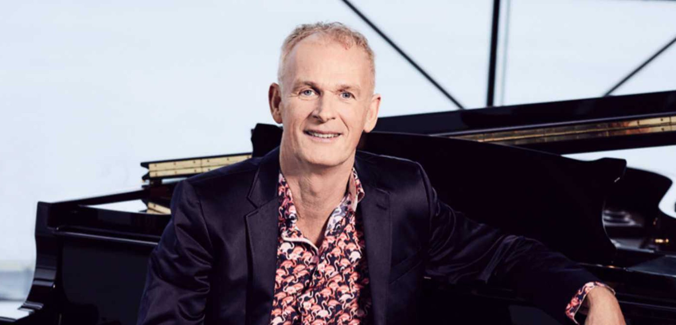 Cor Bakker 60 jaar! Met Fuse, Paul de Leeuw en Francis van Broekhuizen Het Concertgebouw