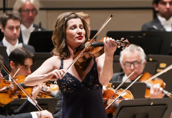 Klaus Mäkelä Lisa Bathiashvili Carnegie Hall © Chris Lee