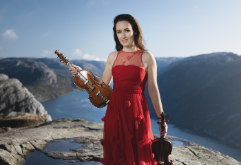 Ragnhild Hemsing web c Nikolaj Lund