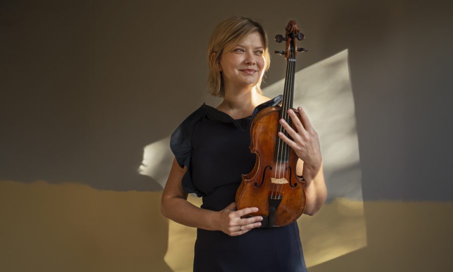 Alina Ibragimova © Eva Mandel