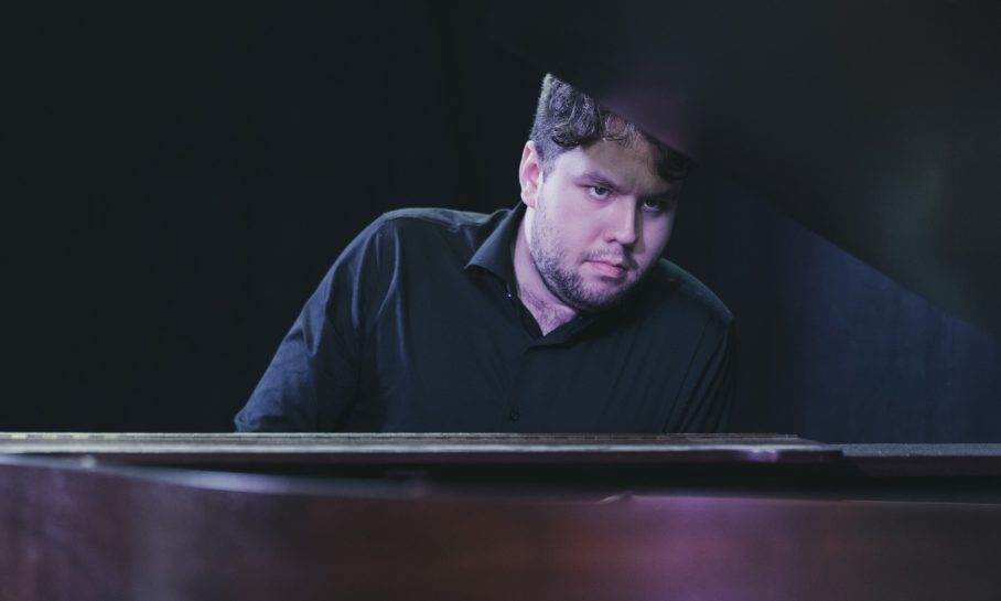 Gabriel Crist c RAGABCNPHOTO