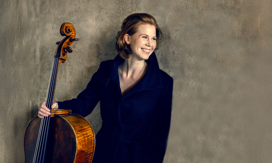 Harriet Krijgh c Felix Broede