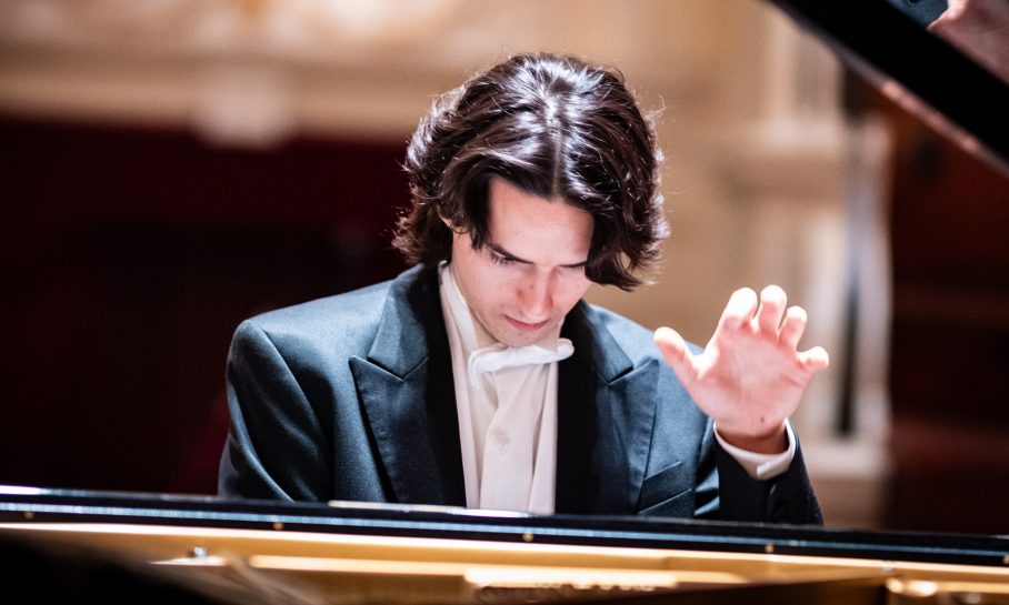 Illia Fialko plays Schubert, Chopin and Schumann