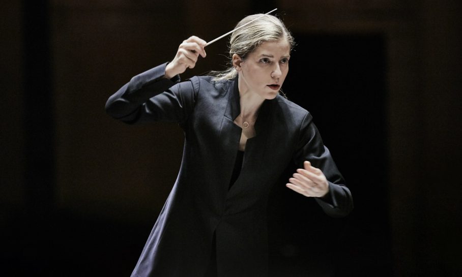 Mahler 4 with Karina Canellakis
