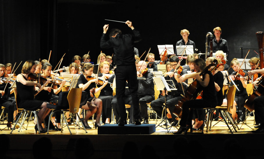 Mahlers Symfonie nr. 2 door Neon & het Nederlands Projectkoor