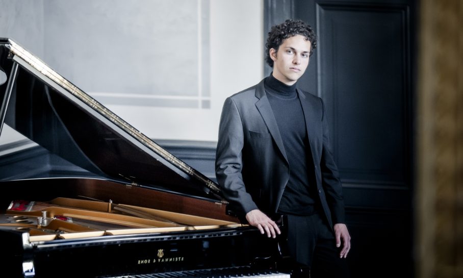 Nikola Meeuwsen © Simon Van Boxtel