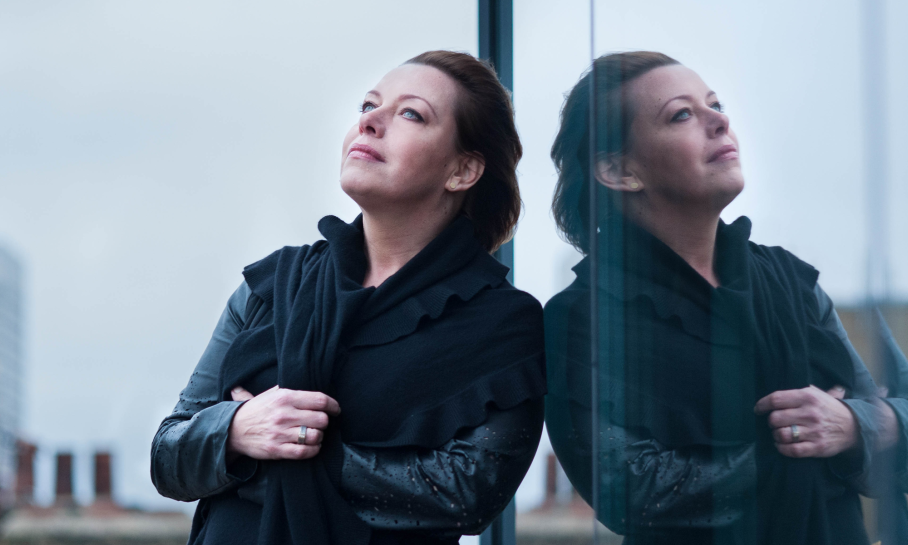 Nina Stemme c Neda Navaee