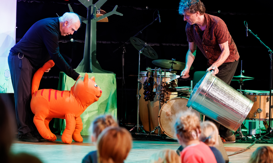 Op avontuur met Dikkie Dik c Veerle Bastiaanssen
