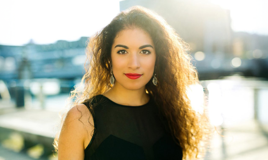 Sophia Burgos © Kate Lemmon