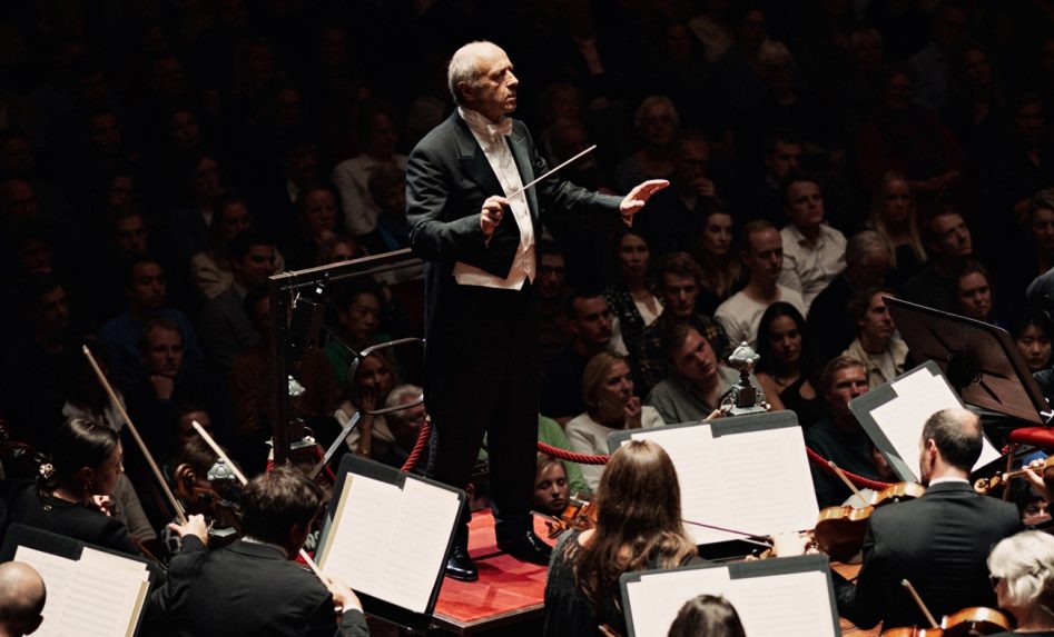 Iván Fischer & Concertgebouw Orchestra: Dvořák, Smetana & Bernstein